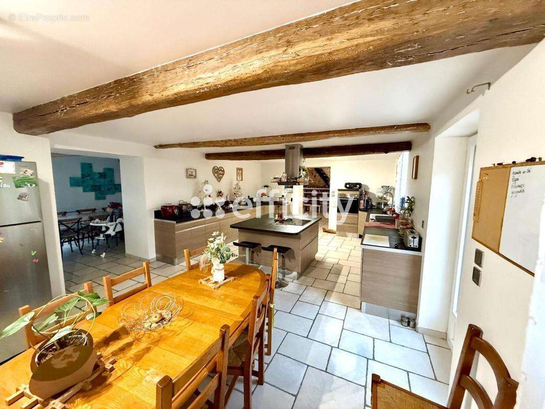 Maison à BAILLEUL-SUR-THERAIN