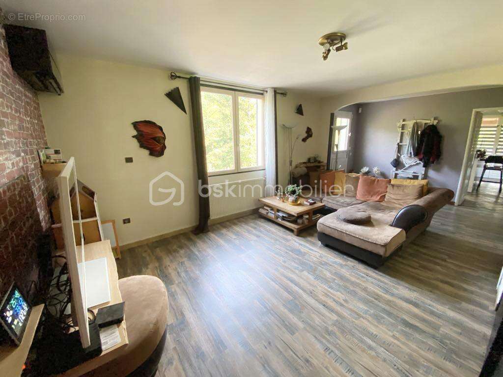 Maison à GREZIEU-LA-VARENNE