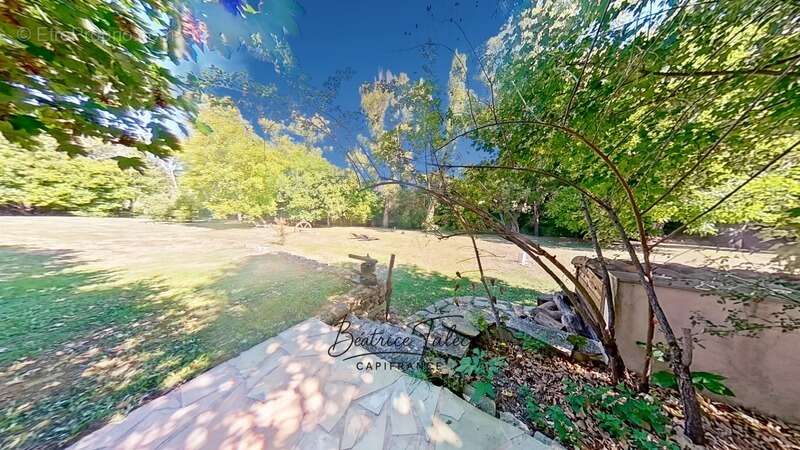 Maison à FORCALQUIER