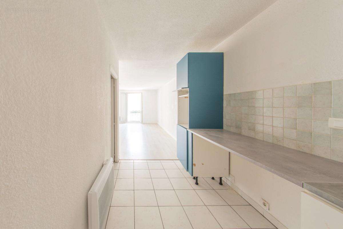 Clermont-l’hérault (34800) – appartement 4 pièces – 3 chambres – séjour 30m² – exposition sud-est – dpe b - photo 4