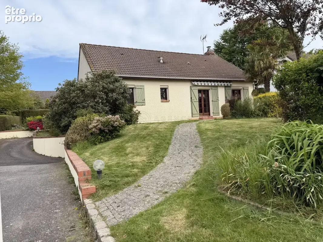 Maison à DOUDEVILLE