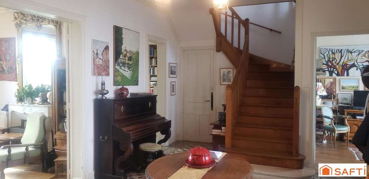 Maison 304 m² à Varennes-En-Argonne  - photo 2