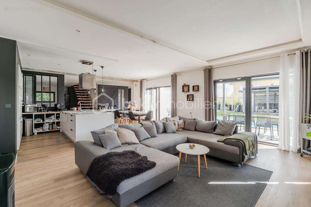 Maison à LA BOISSE