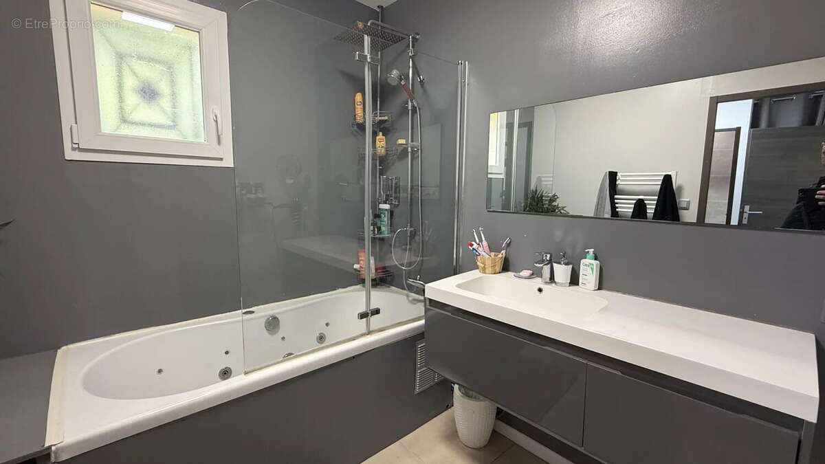 Maison à SANTA-MARIA-POGGIO