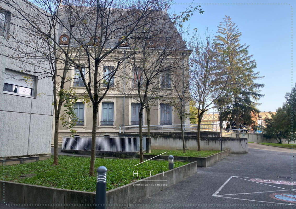 Appartement à CALUIRE-ET-CUIRE