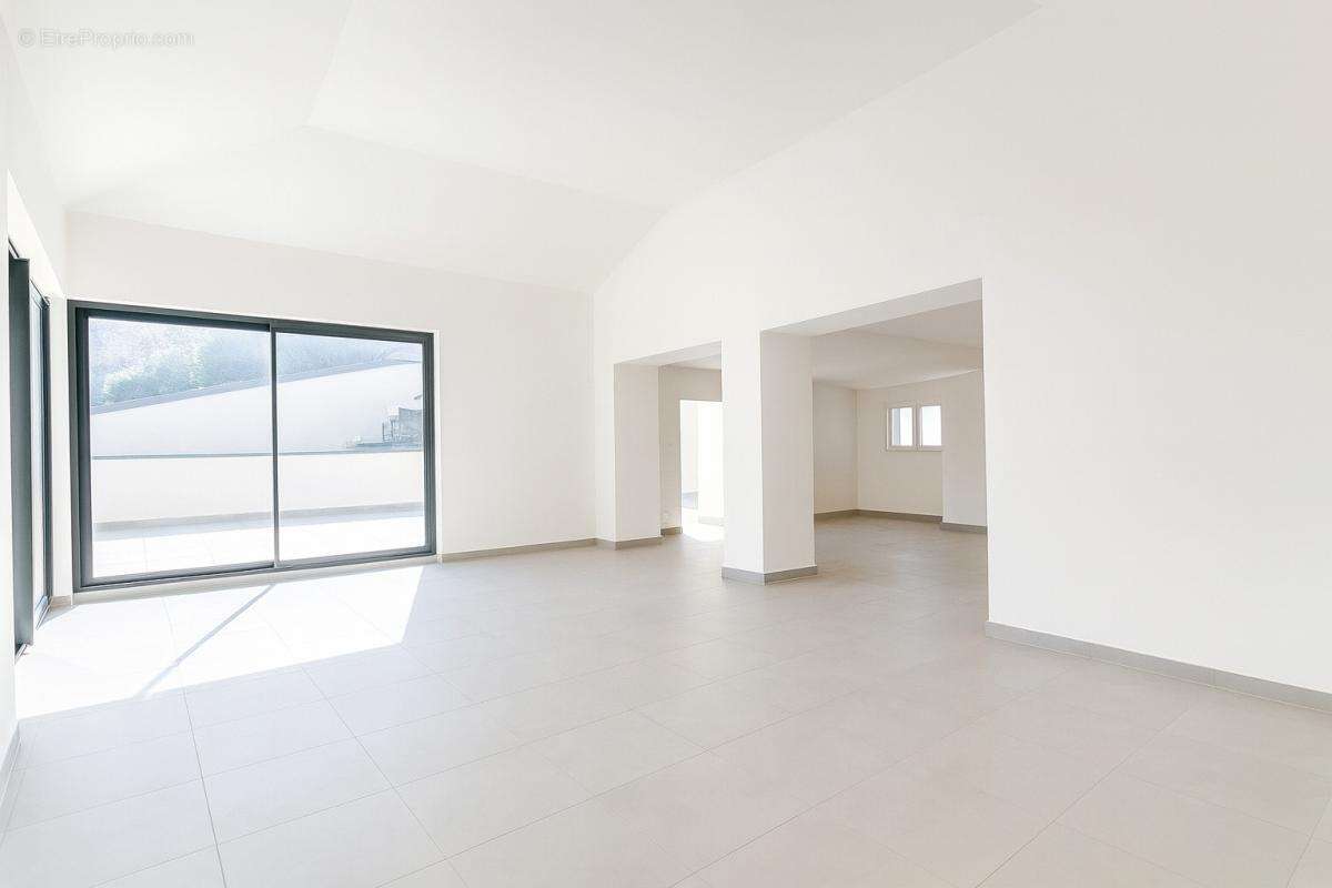 Appartement à SAINT-DIDIER-AU-MONT-D&#039;OR