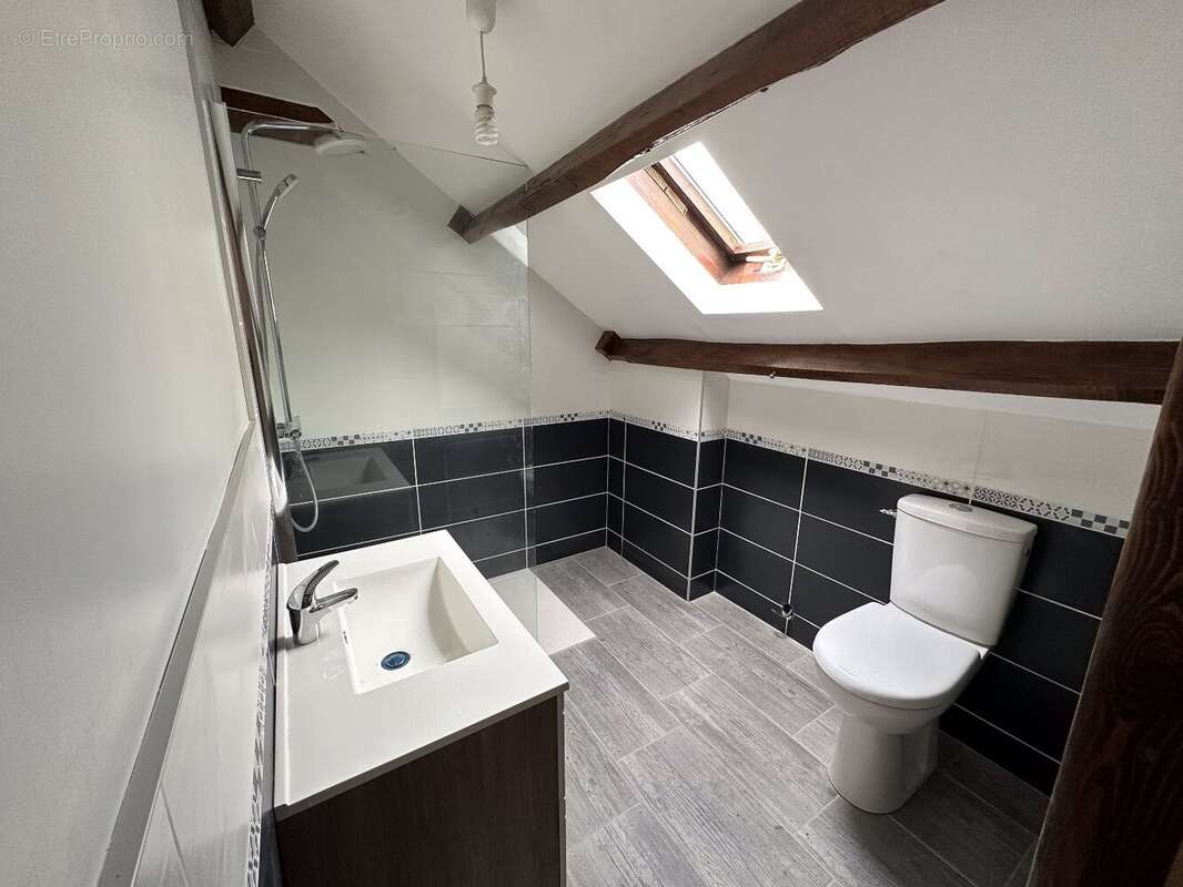 Propriété de caractère en Bretagne avec grand gîte, piscine et 1,6 hectare  résidence principale et potentiel de revenus près d - photo 9
