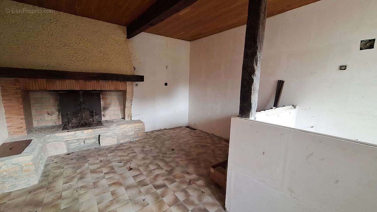 Appartement à SAINT-MARTORY