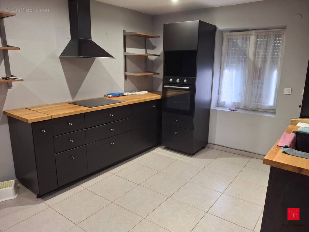 Appartement à LA TOUR-DU-PIN