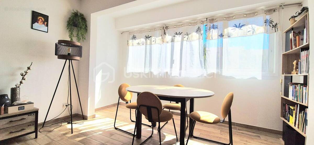 Appartement à HYERES