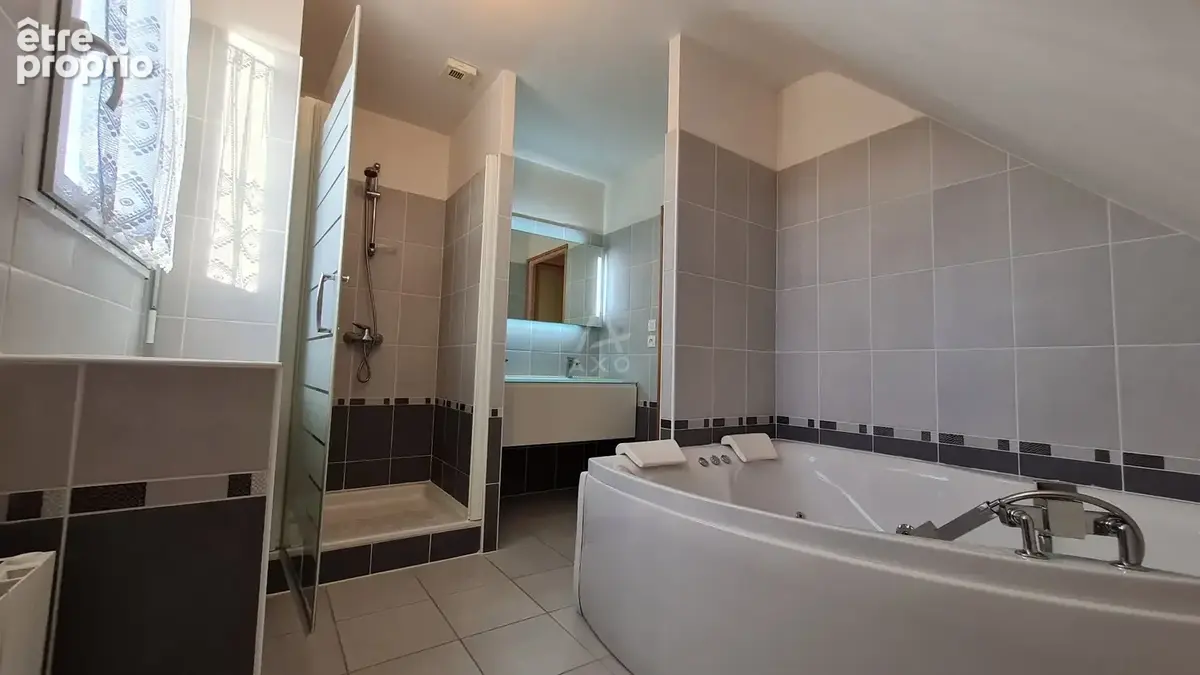 Le charme contemporain sur un écrin paysager de 1 030 m² - photo 14
