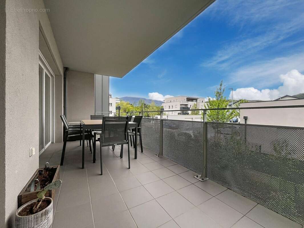 Appartement à VARCES-ALLIERES-ET-RISSET
