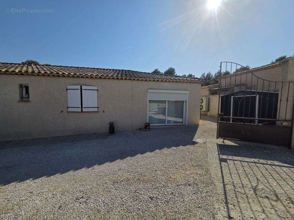 Maison à ROGNAC