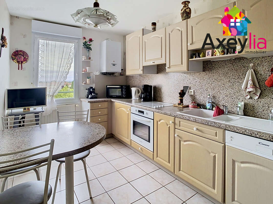 Appartement à RIORGES