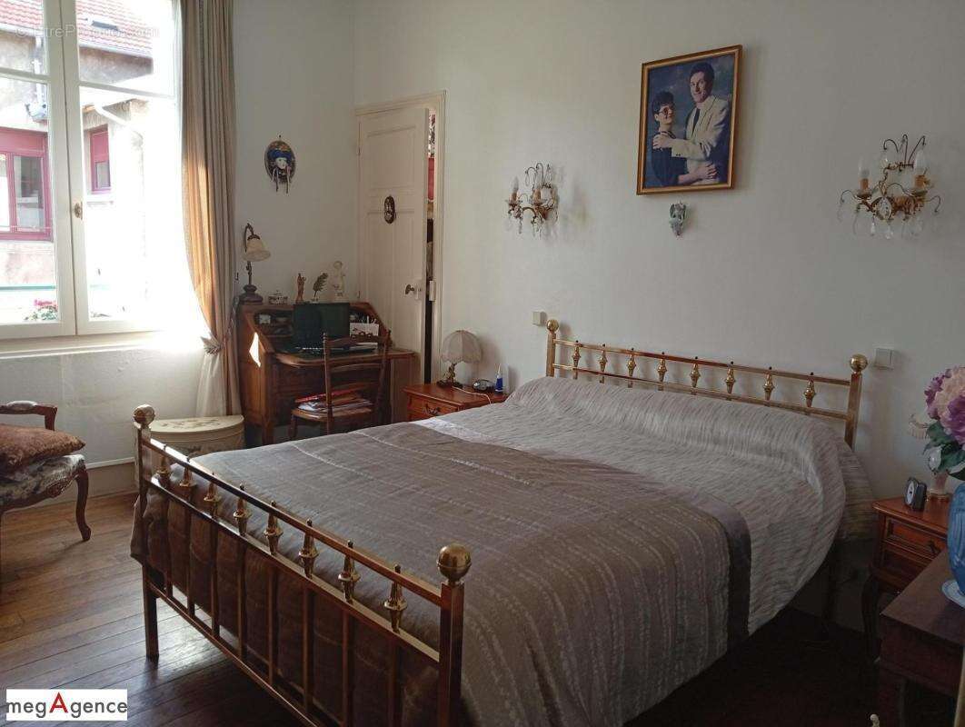 Appartement Vichy, 2 chambres 66 m² garage, cave - photo 5