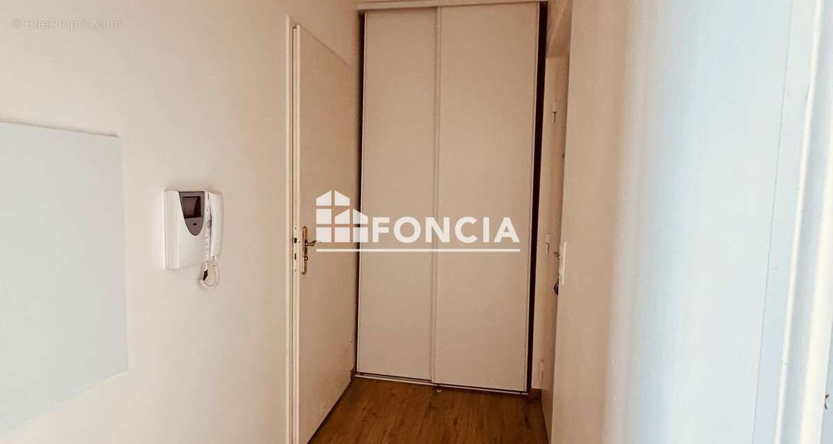 Meaux - Appartement de Type F2  surface 41m2 avec un stationnement - photo 6