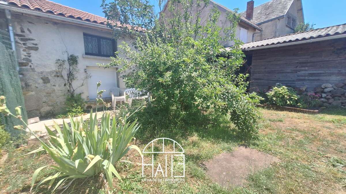 Maison 150 m² à Nouic  - photo 10