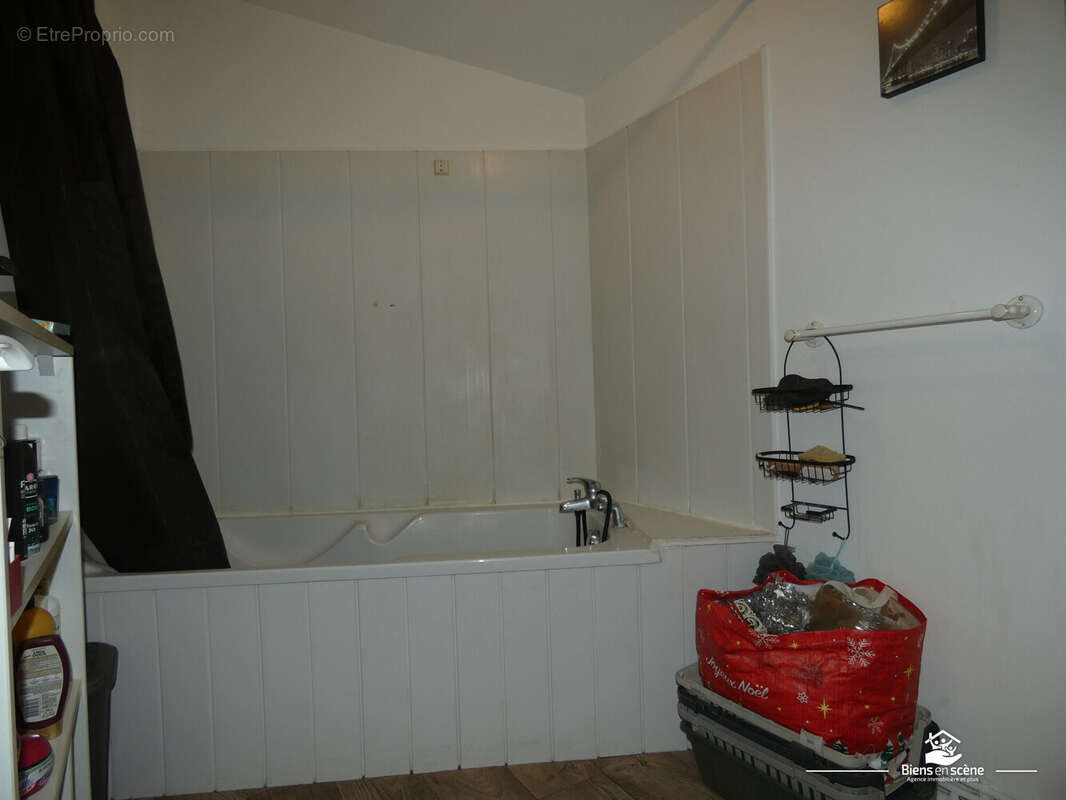 Appartement à SABLONS