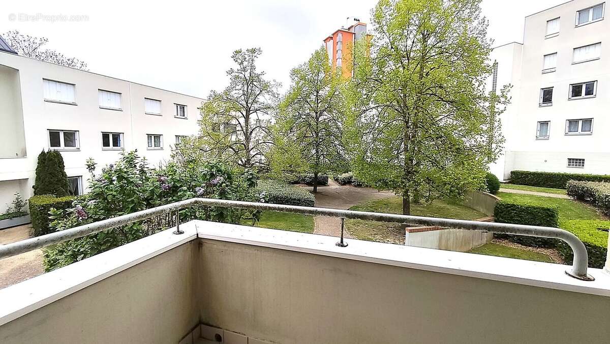 Appartement à ELANCOURT