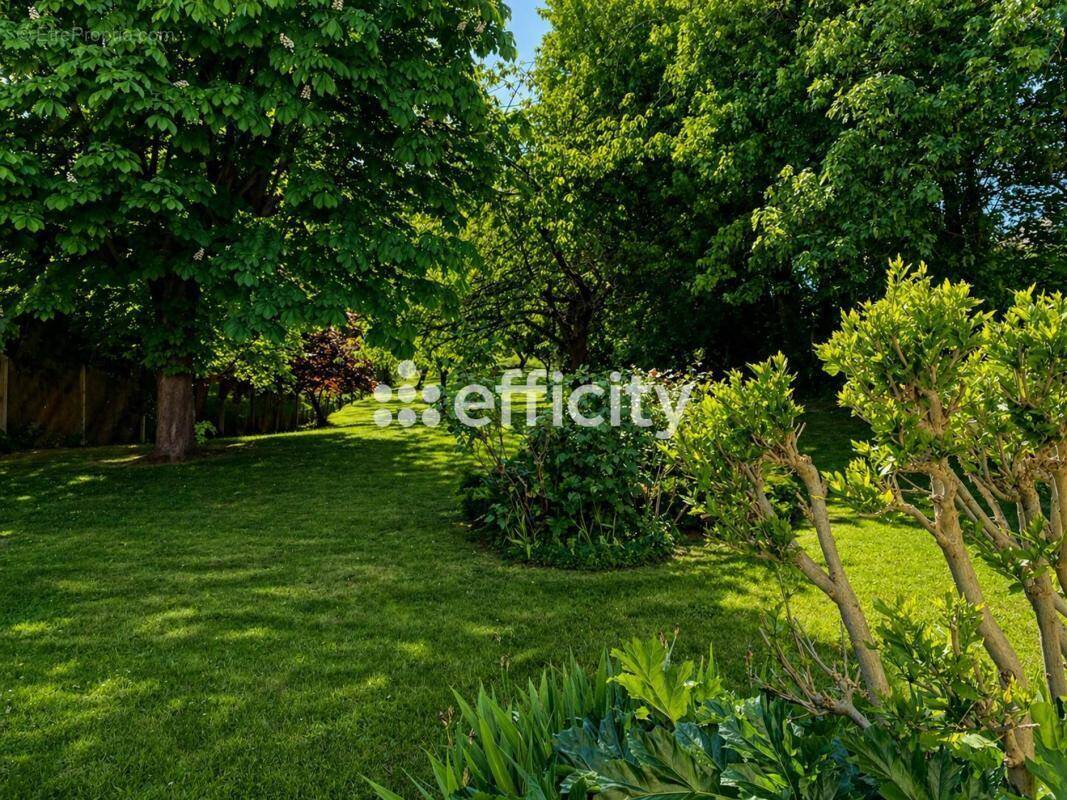 Appartement à RUEIL-MALMAISON
