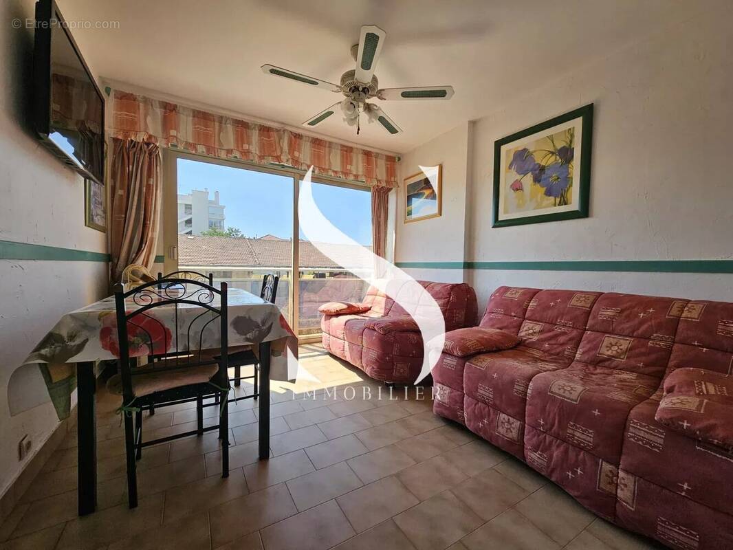 Appartement à VALLAURIS