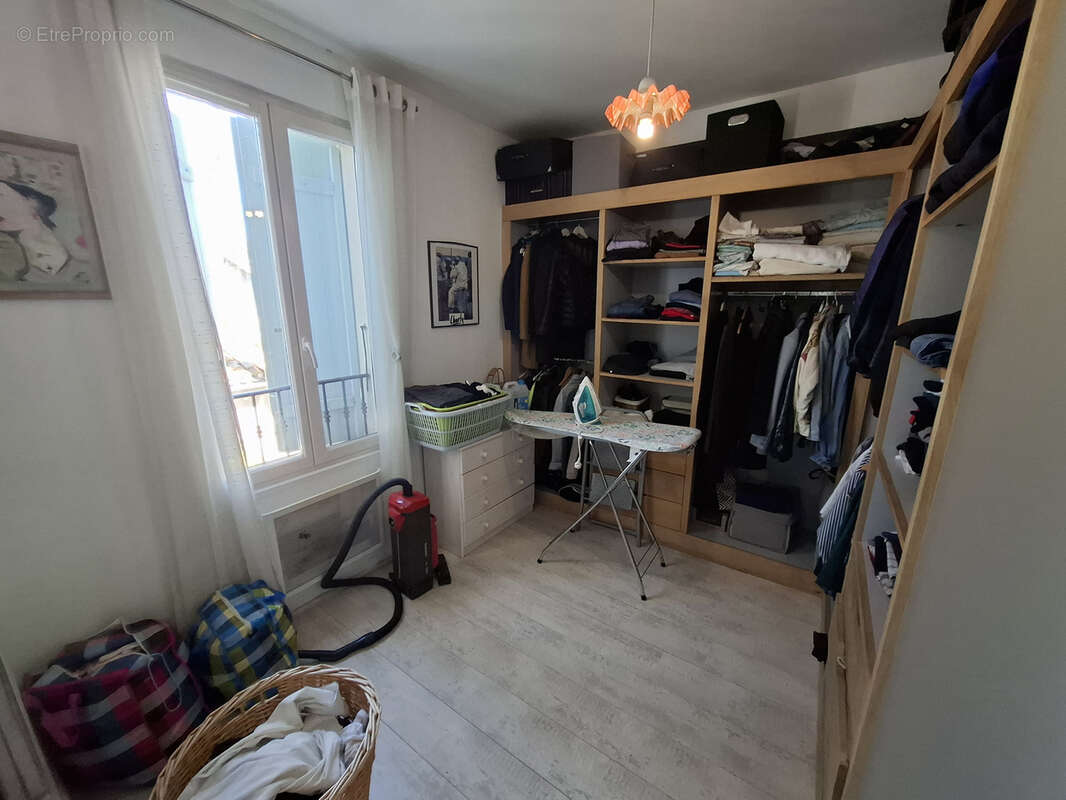 Maison de village avec cour et parking privé - photo 12