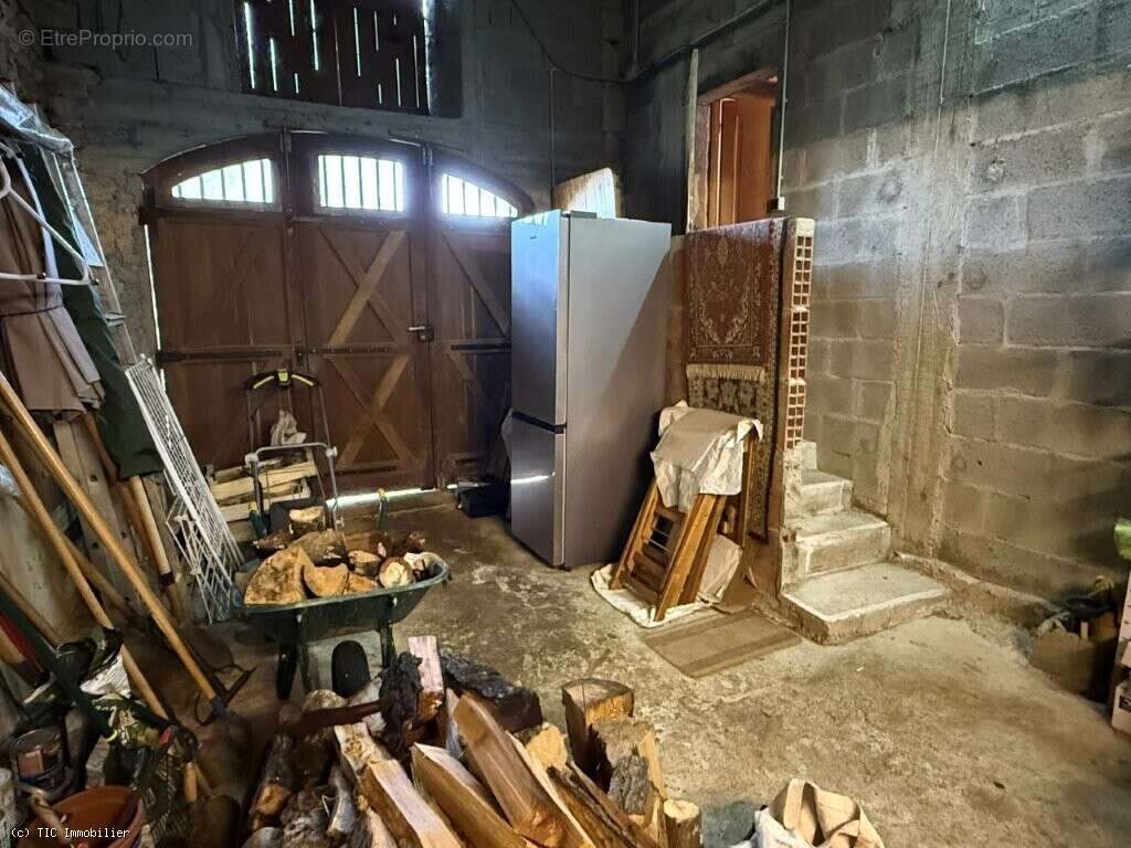 Maison à NANTEUIL-EN-VALLEE