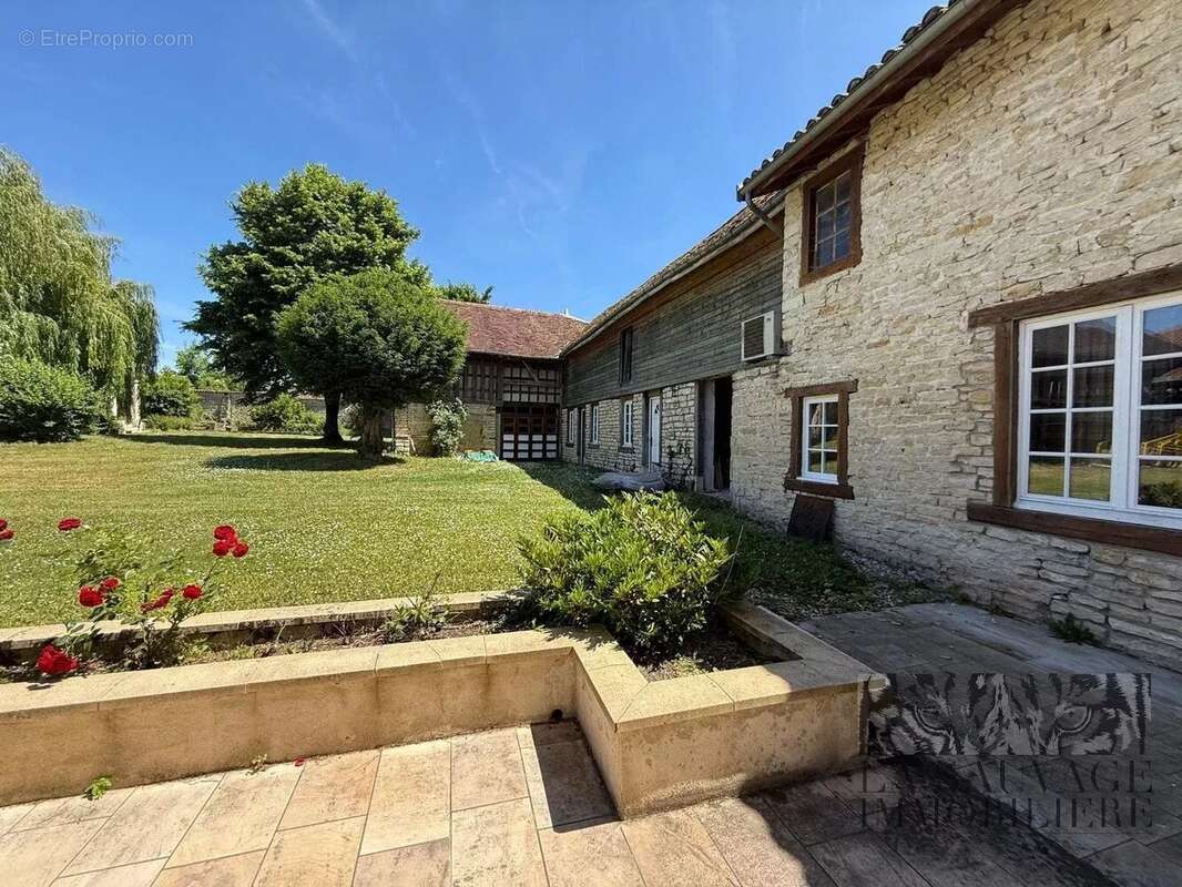 Maison à DIENVILLE