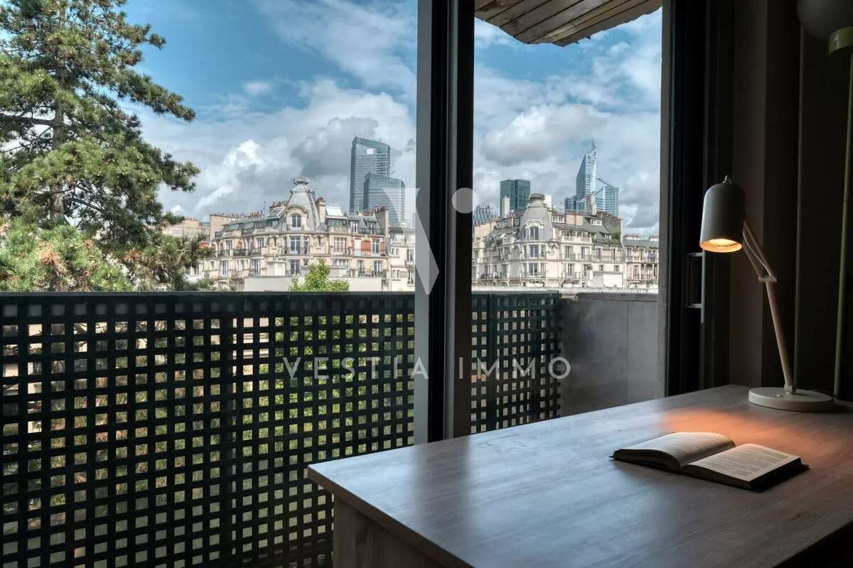 Appartement à NEUILLY-SUR-SEINE