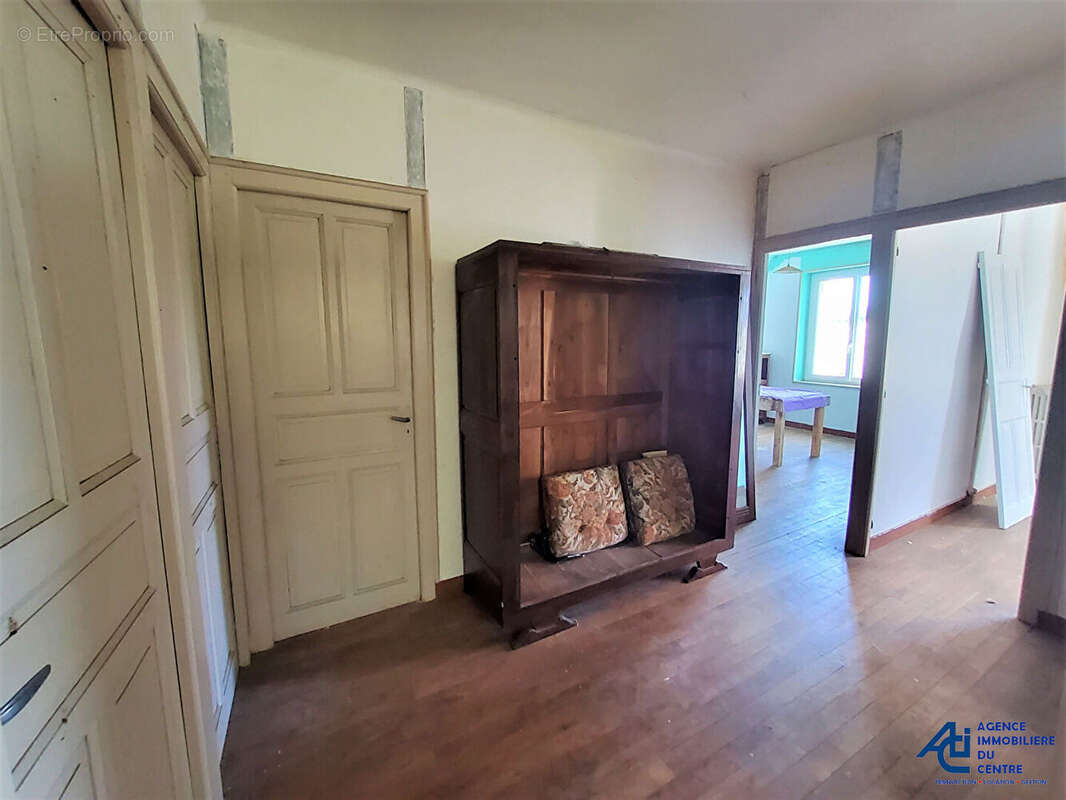 Maison à SAINT-GERAND