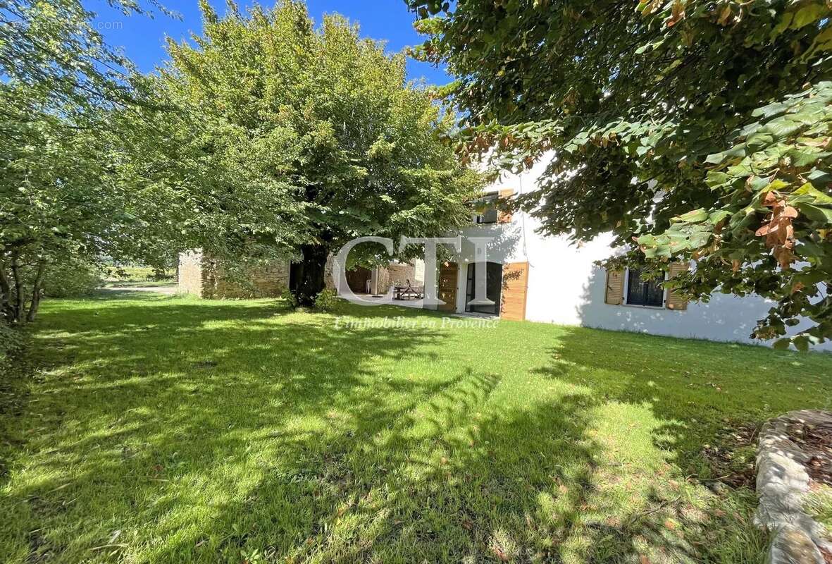 Maison à VAISON-LA-ROMAINE
