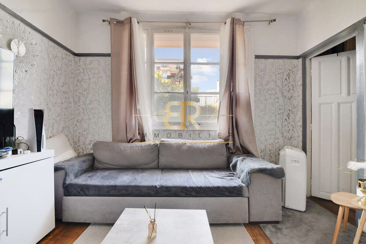 Commerce à COURBEVOIE