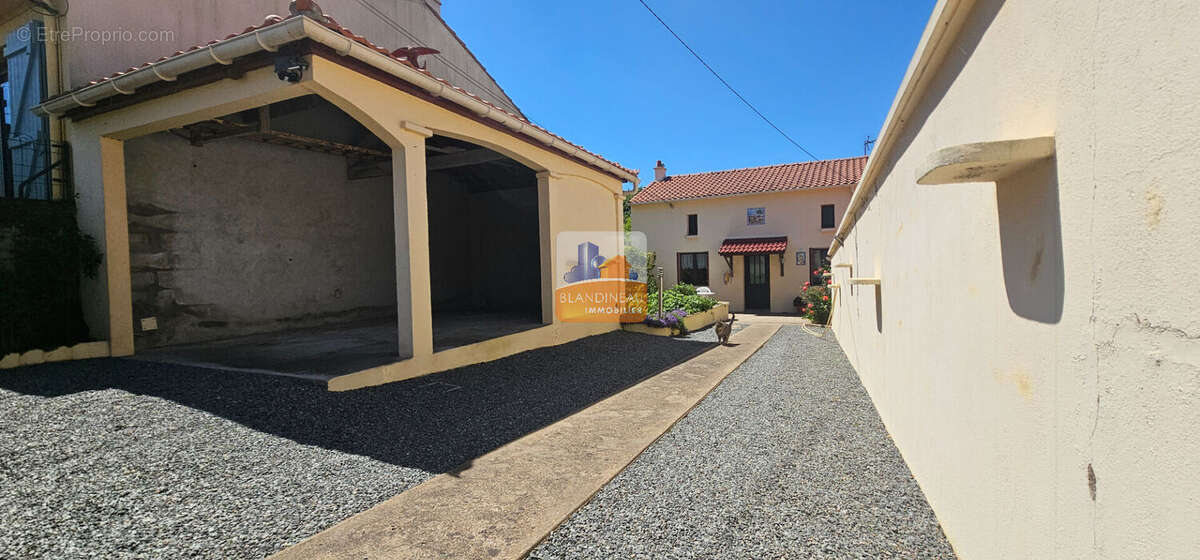 Maison à SAINT-JEAN-DE-BOISEAU