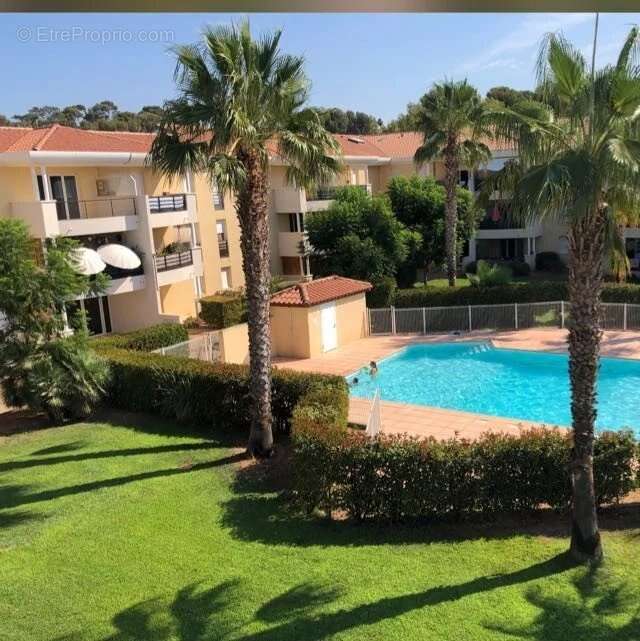 Appartement à SIX-FOURS-LES-PLAGES