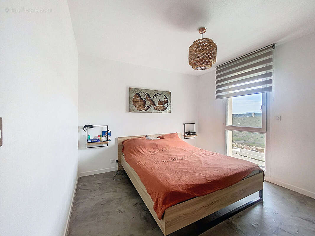 Appartement à SEPTEMES-LES-VALLONS