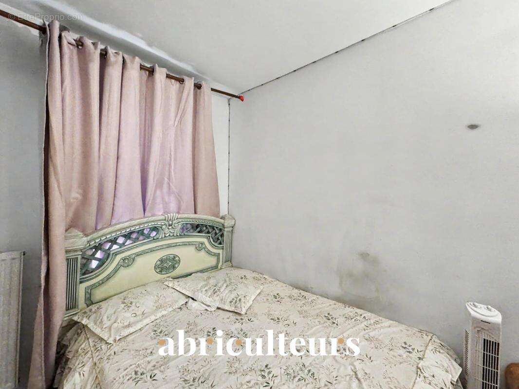 Appartement duplex - 78 m² - 4 pièces - en vente à Villeneuve-la-Garenne Avenue du Ponant (92390) - photo 14