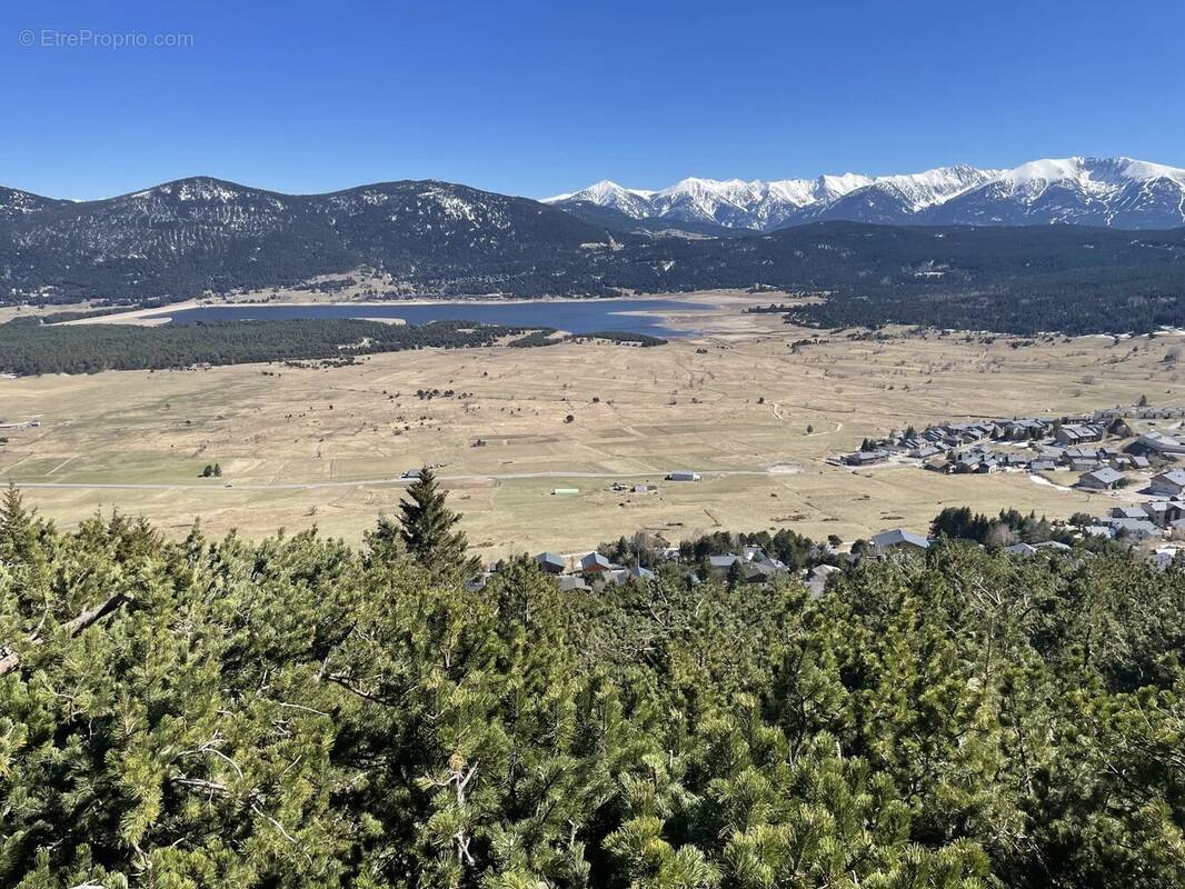 Terrain à LES ANGLES