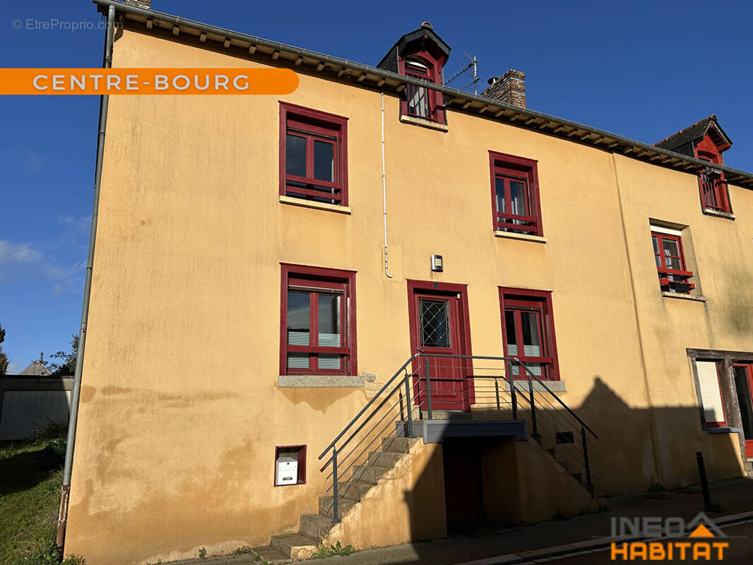 Maison à PARTHENAY-DE-BRETAGNE