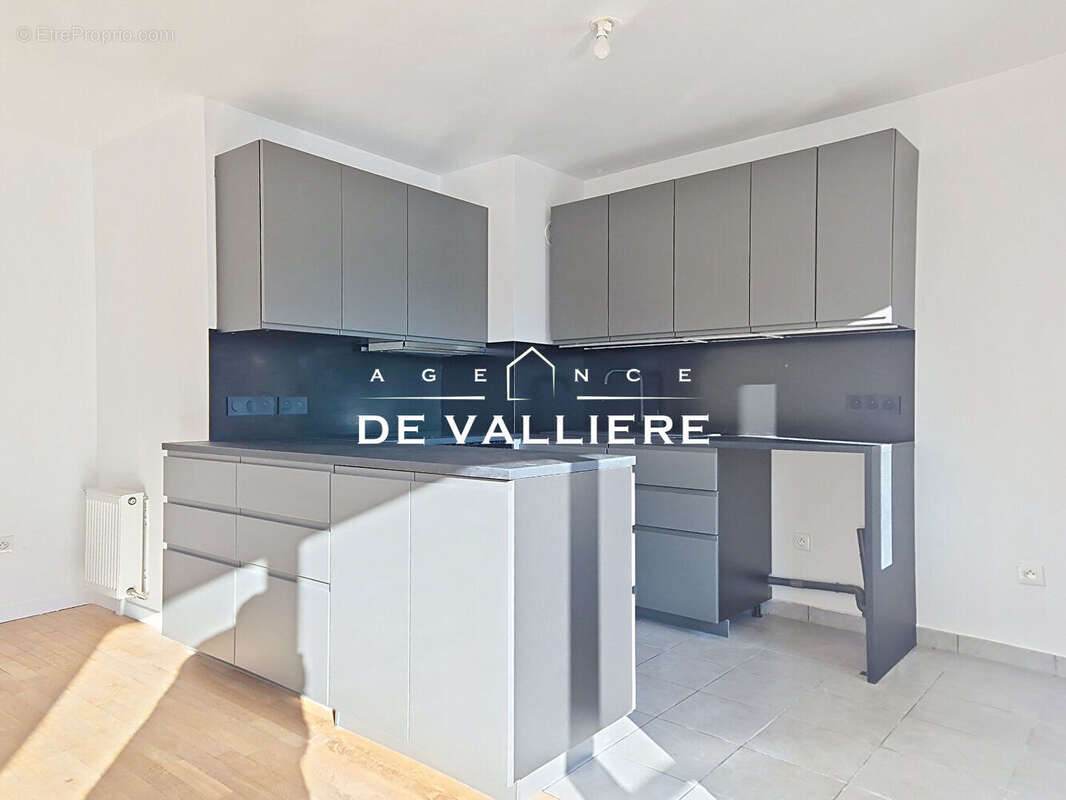 Appartement à NANTERRE