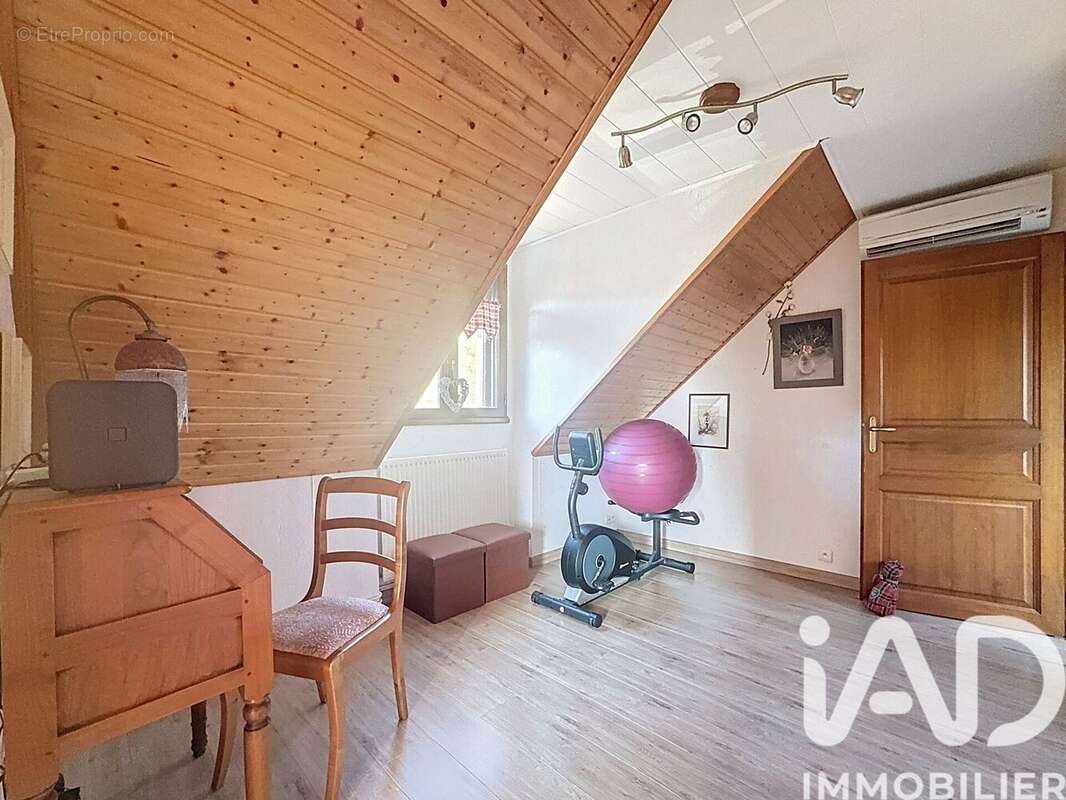 Photo 8 - Appartement à PERS-JUSSY