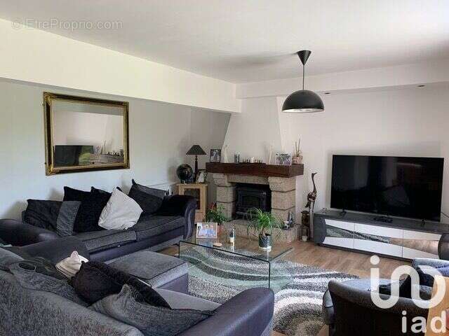 Maison 154 m² à La Feuillee  - photo 3