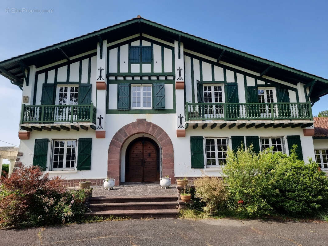 Maison à SAINT-PALAIS