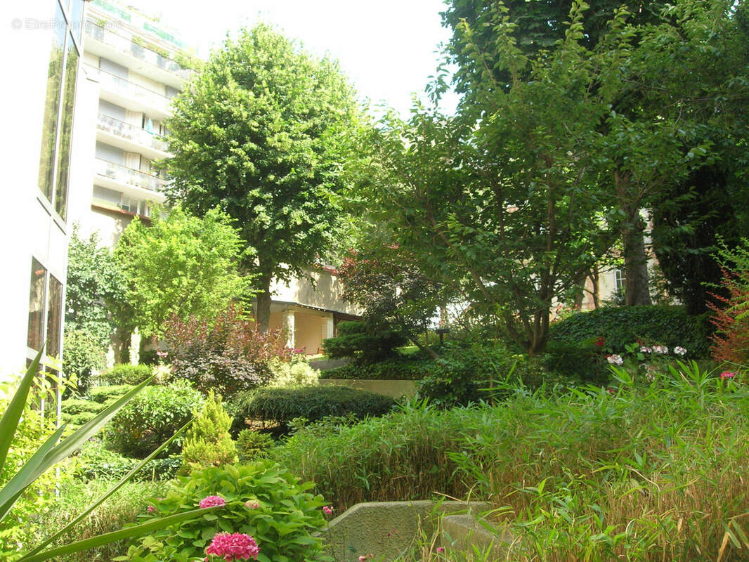 Appartement 2 / 3 pièces 68m2 en résidence avec services pour seniors PARIS 15ème - photo 7