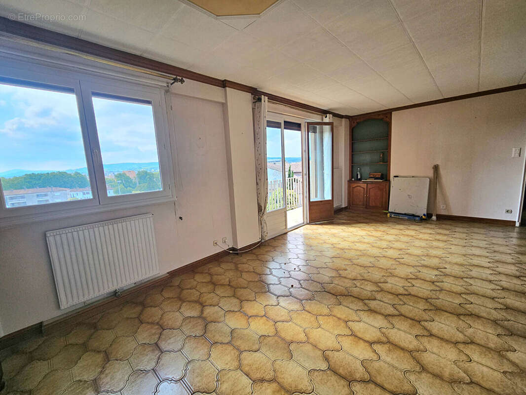 Appartement Carcassonne 4pièce(s) 83 m2 - photo 3