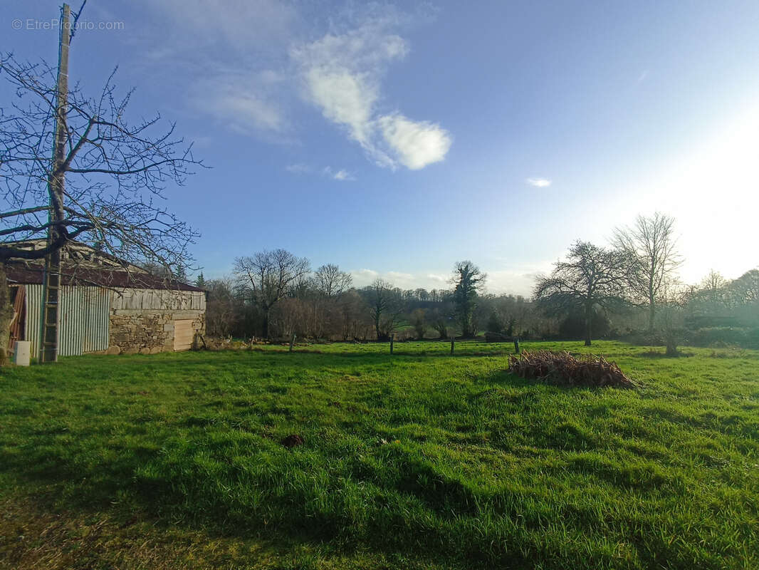 Maison à COULOUVRAY-BOISBENATRE