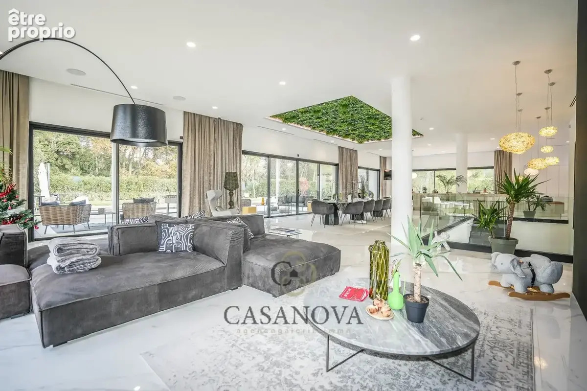 Villa contemporaine exceptionnelle de 1 300 m²  Domaine des Vautes - photo 5