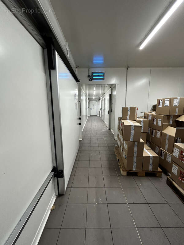 Commerce à LA TALAUDIERE