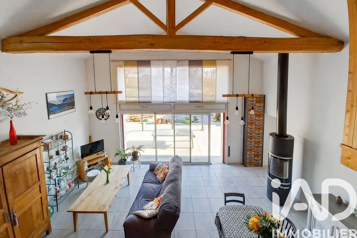 Photo 2 - Maison à SAINT-MATHURIN