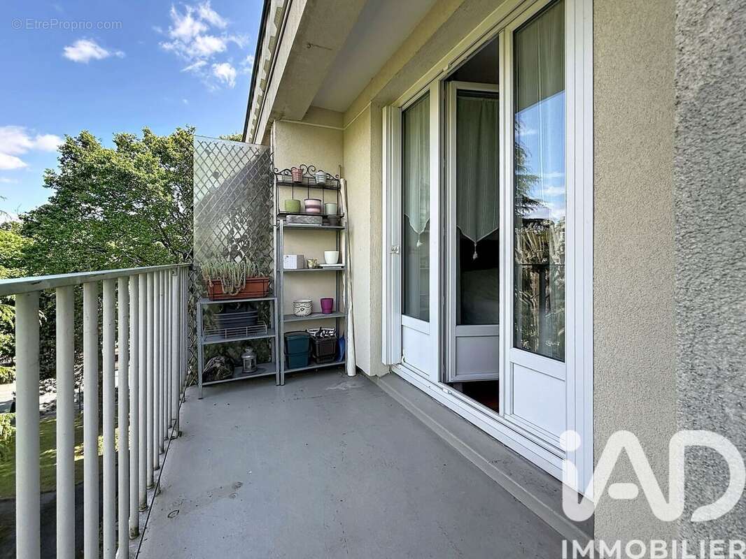 Photo 4 - Appartement à LE PLESSIS-TREVISE
