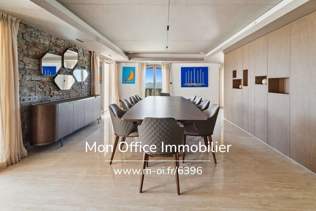 Référence : 6635-pel. - propriété de luxe vue sur saint tropez & vue mer - photo 8